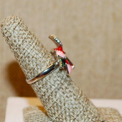 Size 6 Pink & Red Enamel Style Ring with Red Pear Main Stone on a Silver Tone Band (5.3g)
