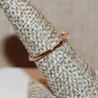 Size 5½ Delicate Red Rectangle Stone Ring with Small Side Accents on a Rose Gold Band (1.2g)
