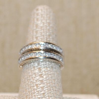 Size 7 Set of 2 Stackable Half Infinity Style Wedding/Engagement Rings on Silver Tone Bands (7.6g)