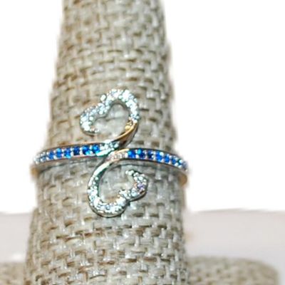 Size 8 Marked .925 Double "OPEN HEARTS" Ring with Small BLUE Stone Accent Rows on a Silver Band (2.1g)