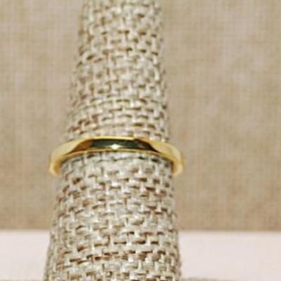 Size 7 Delicate Half Infinity Ring with Single Row of Tiny Stones on a Gold Tone Band (3.4g)
