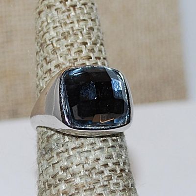 Size 5 Black Square Beveled Translucent Glass Stone RING with Silver Tone Solid Band (6.9g)