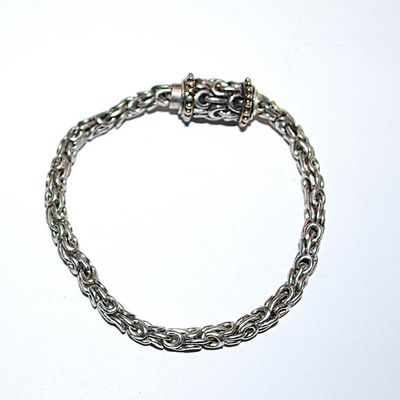 MAGNETIC Silver Colored Twisted LINKS BRACELET (2¼" Opening) with Barrel Clasp