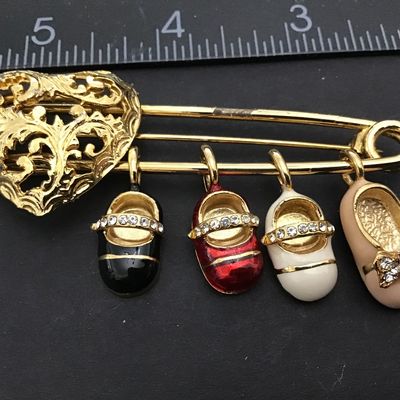 Baby Jane Vintage Pin Brooch