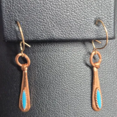Sale Photo Thumbnail #431: Electroformed Copper Aquamarine Necklace: Adjustable Gemstone Jewelry
aquamarine rough necklace electroformed copper necklace adjustable chain necklace gemstone copper jewelry handmade necklace
small delicate copper w/ turquoise stone pierced earrings


h