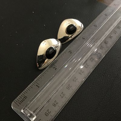 Black Glass Southwest Fashion Earrings