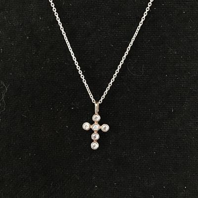 Beautiful 925 sterling, silver necklace, and cross pendant