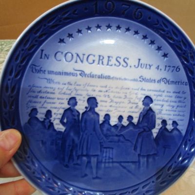 Sale Photo Thumbnail #104: In Congress plate is 7" in diameter, larger plate is 11"
