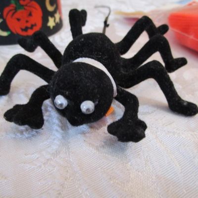 Sale Photo Thumbnail #448: 12 spider rings, 1 witch, 12 felt pumpkins, new spool Halloween ribbon, Spider & Bat picks