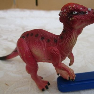 Sale Photo Thumbnail #551: 1 T-Rex, 1 stegosaurus, 1 stygimoloch, all are 5" long, see pictures
