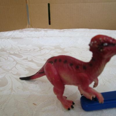 Sale Photo Thumbnail #550: 1 T-Rex, 1 stegosaurus, 1 stygimoloch, all are 5" long, see pictures
