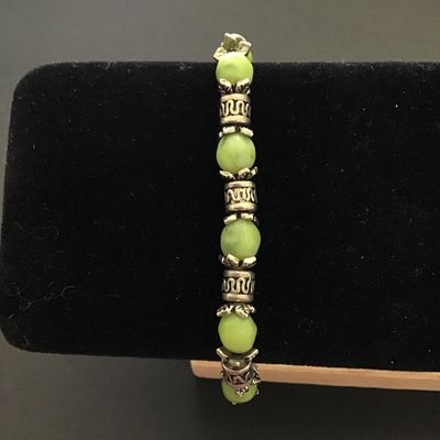 Silver tone stone bead bracelet