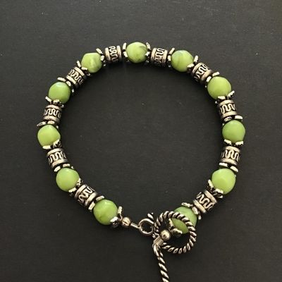 Silver tone stone bead bracelet