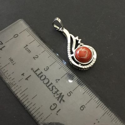 Beautiful, crystal rhinestone gemstone pendant