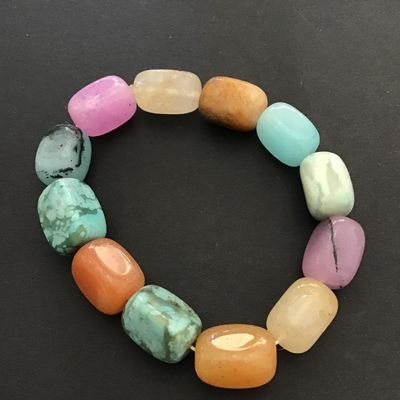 Pretty multicolor stone bead stretch bracelet