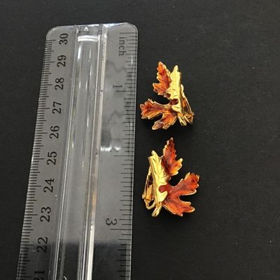Beautiful vintage enamel leaf clip on earrings