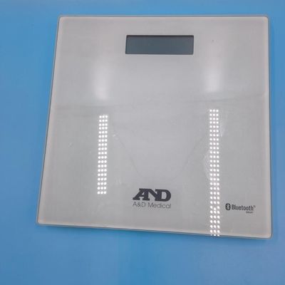 A&D Medical UC-352BLE-V Bluetooth Digital Body Scale (Glass Top, Plastic Base)