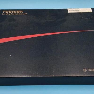 Toshiba boxed item with Toshiba AC adapter (PA5177U-1ACA / G71C000GZ110)