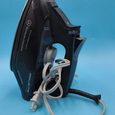 Rowenta Focus DW5085 Steam Iron (box included)