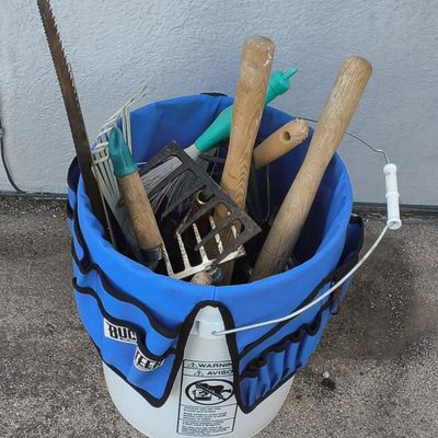 Assorted Garden Hand Tools & Saw Lot with Blue Bucket and Fabric Organizer (approx. 20 pcs)