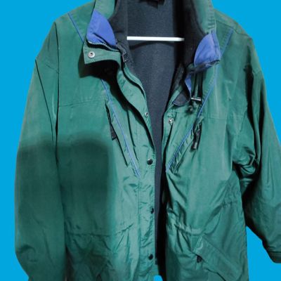 White Sierra green fleece‑lined jacket, size L — 1 piece