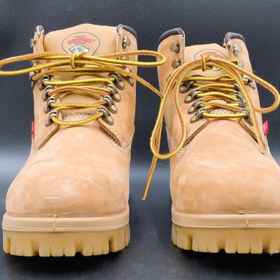 Pair of Men's Tan Waterproof Leather Work Boots (Size 7.5 W) — 'Survivors' Logo, ASTM F2413-11