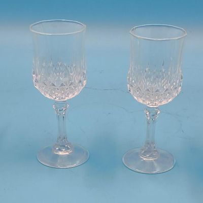 Set of 4 Clear Faceted Stemmed Glasses (Cut/Pressed Pattern)