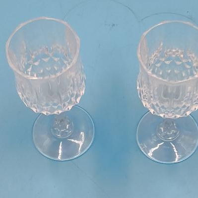 Set of 4 Clear Faceted Stemmed Glasses (Cut/Pressed Pattern)