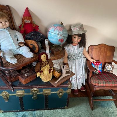 Sale Photo Thumbnail #140: Vintage Toys, Dolls
