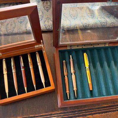 Sale Photo Thumbnail #156: Pens
