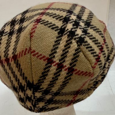 Vintage Burberry of XL Checkered Plaid Burberry's Newsboy Cabbie Cap Hat- Tan Black Red LIKE NEW