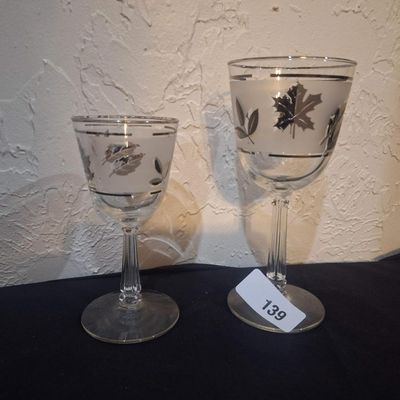 Vintage Libbey Silver Leaf Frosted Stemware Glasses - Set of 2