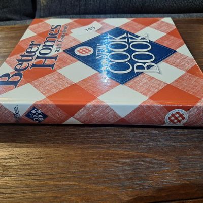 Better Homes and Gardens New Cook Book - Hardcover
