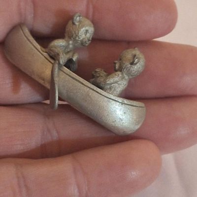 Spooniques Pewter Miniature Bears in Canoe Figurine