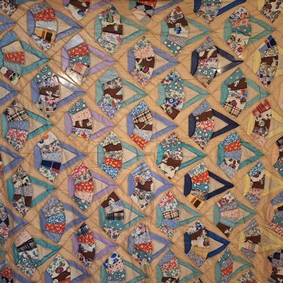 Vintage Hand-Pieced Fan Pattern Quilt Top