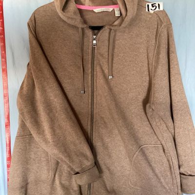 Sale Photo Thumbnail #140: An Isaac Mizrahi Live! women's full-zip fleece hooded sweatshirt/jacket in heathered tan/light brown. Features a drawstring hood with bright pink inner neck tape, front patch pockets, silver-tone hardware with engraved logo toggles, and side slits at the 