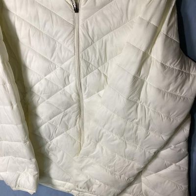Sale Photo Thumbnail #159: White quilted hooded puffer jacket by ZeroXposur in size XXL/XXG. Features a full zip front, attached hood with drawstrings, side zip pockets, and interior slip pockets. Measures approximately 26 inches in length. In good pre-owned condition with no major