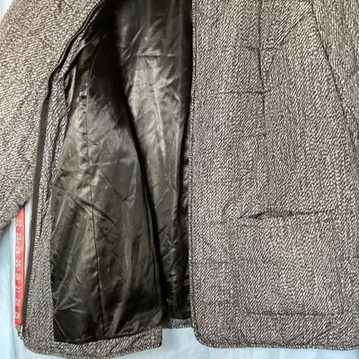 Sale Photo Thumbnail #180: Women's Denim & Co. (d&co.) quilted zip-front jacket in a black and off-white/gray textured print fabric. Features a stand-up collar, front pockets, full front zip closure, and a silky interior lining. Size 1X. Measures approximately 29-30 inches in lengt