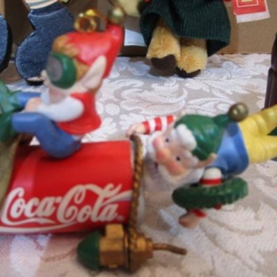 Christmas décor & ornaments