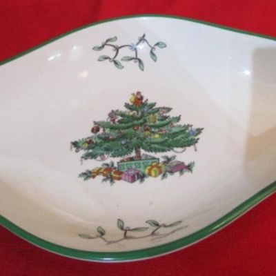 Sale Photo Thumbnail #138: The Poinsettia dish is Home of the Holidays, See pictures