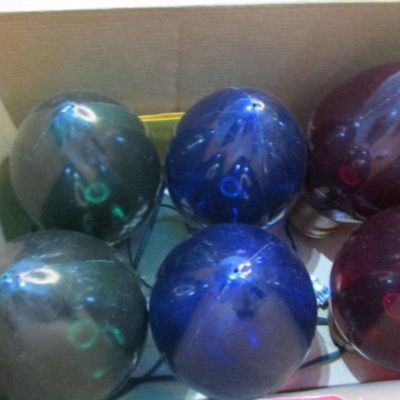 Sale Photo Thumbnail #234: Contains 6 lights with stakes, Good condition, See pictures