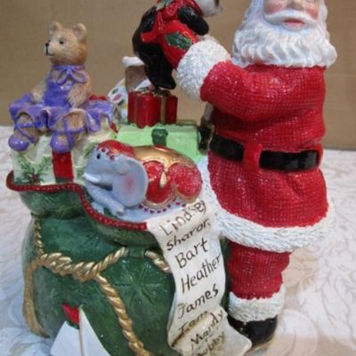 Sale Photo Thumbnail #373: Plays "Here Comes Santa Claus", see pictures