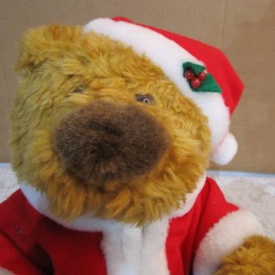 Sale Photo Thumbnail #418: Plays 12 Christmas songs, takes 2 AA batteries not included, does not move, see pictures