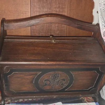 Sale Photo Thumbnail #71: Vintage wooden sewing box with floral motif and carry handle