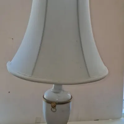 Sale Photo Thumbnail #117: Neoclassical marble urn table lamp with lion head ring pull
