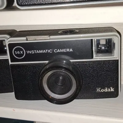 Sale Photo Thumbnail #182: Kodak instamatic x camera j