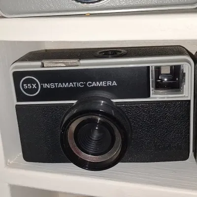Sale Photo Thumbnail #183: Kodak instamatic x camera k