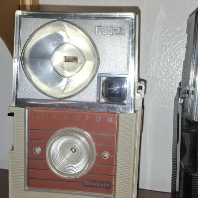 Sale Photo Thumbnail #188: Kodak hawkeye flashfun ii camera