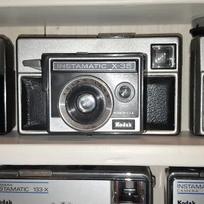 Sale Photo Thumbnail #204: Kodak instamatic x camera c