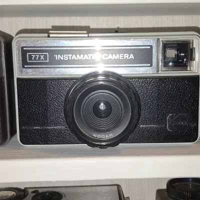 Sale Photo Thumbnail #209: Kodak instamatic x camera e